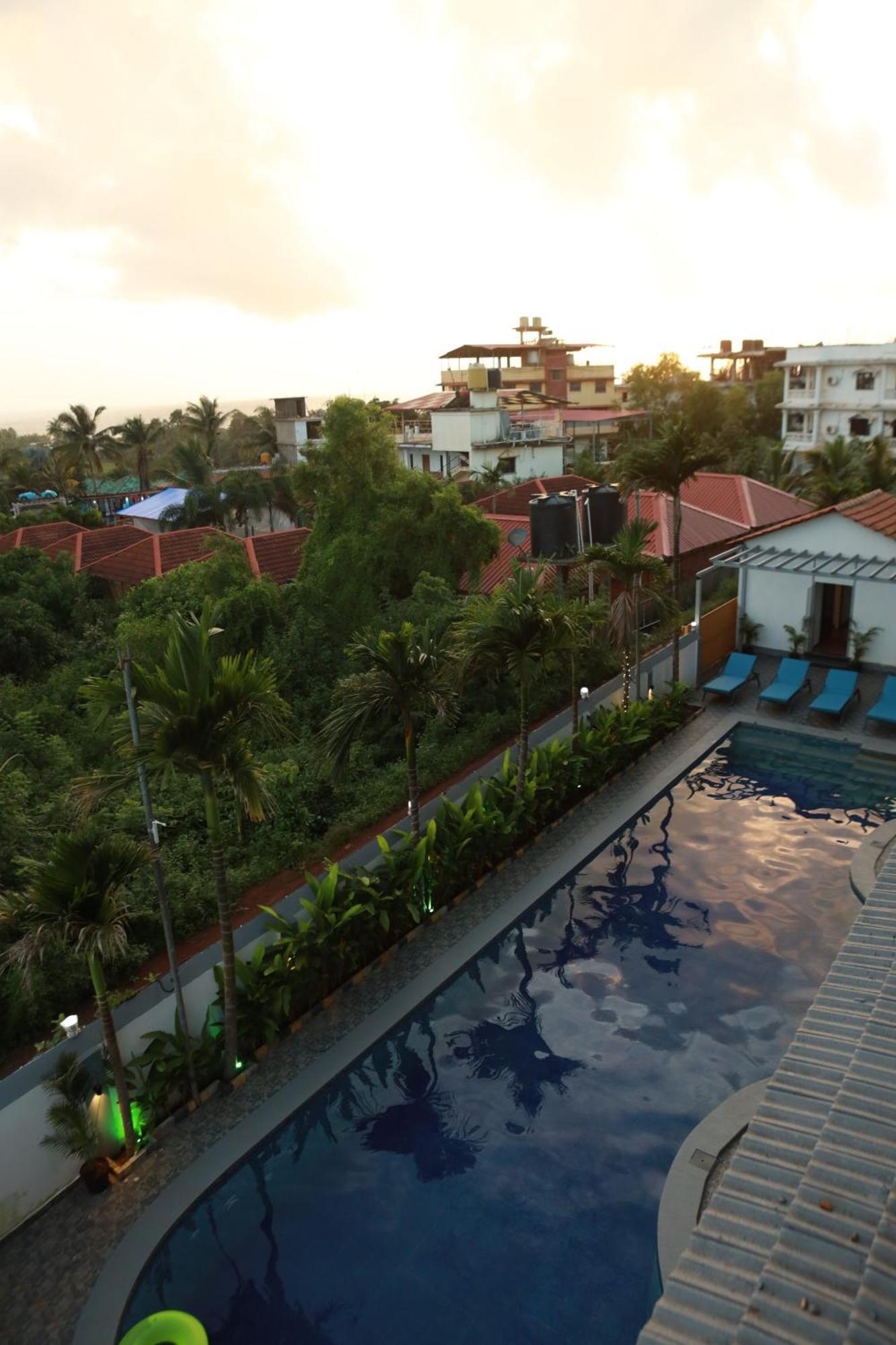 Gracias Cafe & Resort Morjim Esterno foto